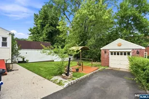 654 Howard St, Teaneck Township, NJ 07666 - Photo 24