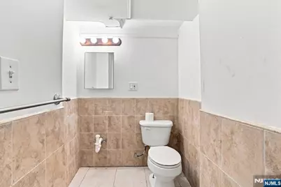 654 Howard Street, Teaneck Township, NJ 07666 - Photo 22