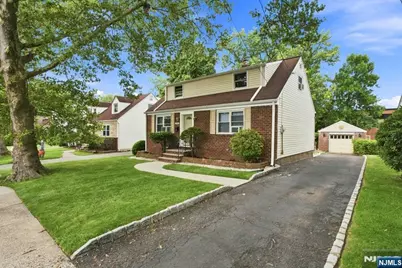 654 Howard Street, Teaneck Township, NJ 07666 - Photo 2