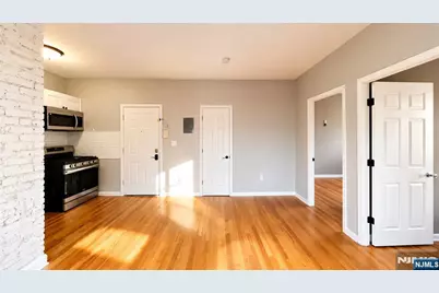 305 Cator Avenue 101 #101, Jersey City, NJ 07305 - Photo 6
