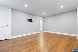 86 Forest St, North Arlington, NJ 07031 - Photo 6