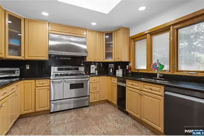 228 Dorothy Drive, North Haledon, NJ 07508 - Photo 8