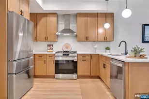 20 Encampment Ct 104, Montville Township, NJ 07045 - Photo 4