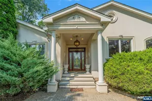 45 Pleasant Ave, Upper Saddle River, NJ 07458 - Photo 2