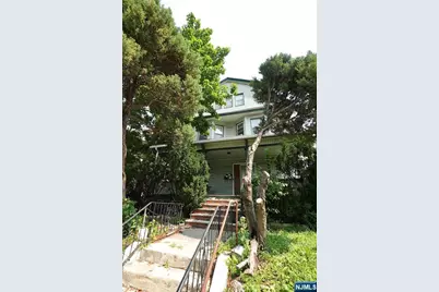 162 N Maple Avenue, East Orange, NJ 07017 - Photo 1