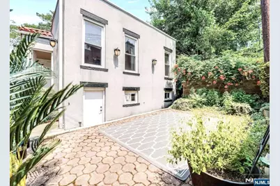 807 Garden Street 9 #9, Hoboken, NJ 07030 - Photo 18