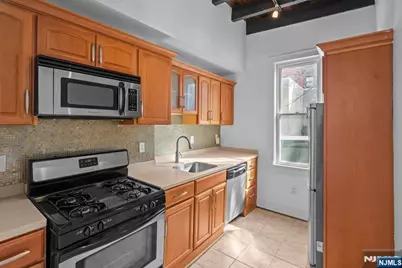 807 Garden Street 9 #9, Hoboken, NJ 07030 - Photo 6