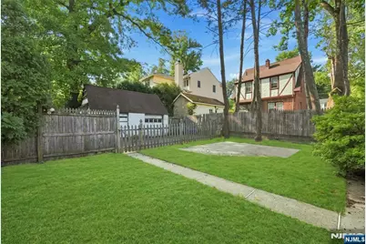 43 Esmond Place, Tenafly, NJ 07670 - Photo 16