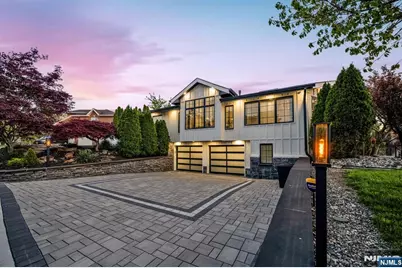 22 Berkshire Place, Englewood Cliffs, NJ 07632 - Photo 6