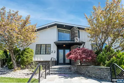 22 Berkshire Place, Englewood Cliffs, NJ 07632 - Photo 46