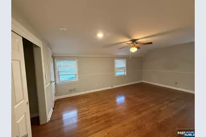 225 Hillside Avenue, Allendale, NJ 07401 - Photo 8