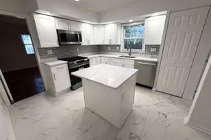 225 Hillside Ave, Allendale, NJ 07401 - Photo 4