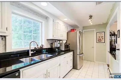 112 Tenafly Road, Tenafly, NJ 07670 - Photo 2