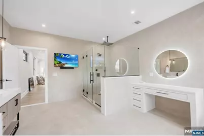 336 Lockwood Drive, Paramus, NJ 07652 - Photo 26
