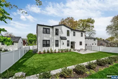 336 Lockwood Drive, Paramus, NJ 07652 - Photo 48
