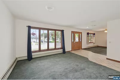 14 Robert Court, Lodi, NJ 07644 - Photo 10
