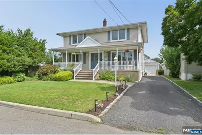 14 Robert Court, Lodi, NJ 07644 - Photo 2