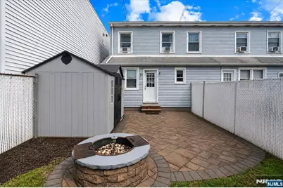327 Newark Avenue, Lyndhurst Township, NJ 07071 - Photo 14