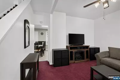 327 Newark Avenue, Lyndhurst Township, NJ 07071 - Photo 4