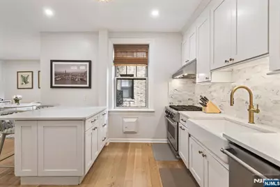 1000 Hudson Street 204 #204, Hoboken, NJ 07030 - Photo 2