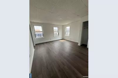 4001 Bergenline Avenue 3 #3, Union City, NJ 07087 - Photo 4
