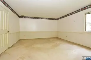 281 E Vista View Dr, Mahwah, NJ 07430 - Photo 12