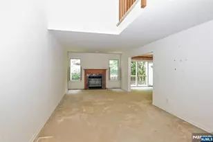 281 E Vista View Dr, Mahwah, NJ 07430 - Photo 6