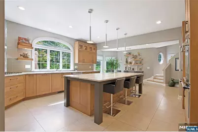 102 Seminary Drive, Mahwah, NJ 07430 - Photo 4