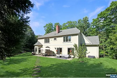102 Seminary Drive, Mahwah, NJ 07430 - Photo 30