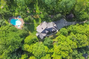 102 Seminary Dr, Mahwah, NJ 07430 - Photo 1