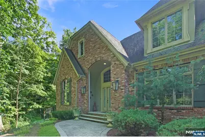 102 Seminary Drive, Mahwah, NJ 07430 - Photo 36