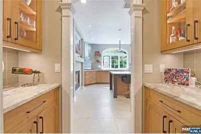 102 Seminary Drive, Mahwah, NJ 07430 - Photo 8