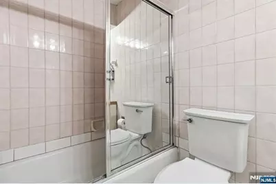 200 Winston 720 #720, Cliffside Park, NJ 07010 - Photo 24