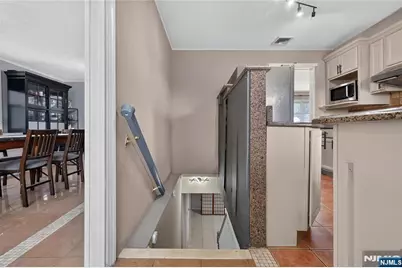 8 Coyles Court, Clifton, NJ 07013 - Photo 28
