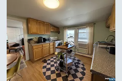 60 Morrissee Avenue 3 #3, Wallington, NJ 07057 - Photo 2