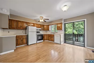24 River Road E535 #E535, Clifton, NJ 07014 - Photo 14