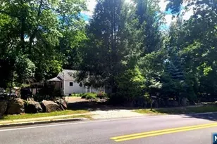 93 Old Tappan Rd, Old Tappan, NJ 07675 - Photo 1