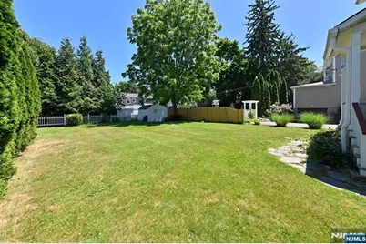 264 Morse Avenue, Wyckoff Township, NJ 07481 - Photo 28