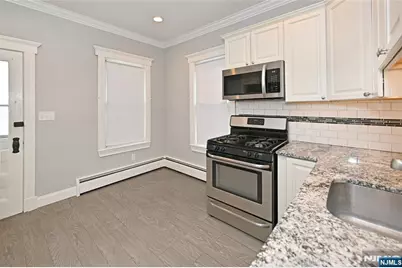 264 Morse Avenue, Wyckoff Township, NJ 07481 - Photo 10