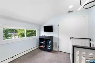 33 Beverly, West Caldwell, NJ 07006 - Photo 16