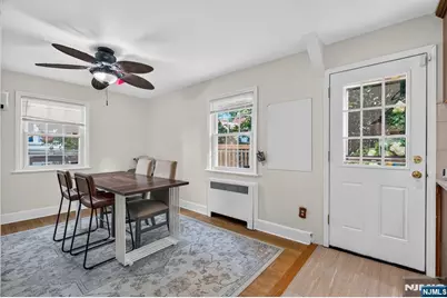 27 Grayson Place, Teaneck Township, NJ 07666 - Photo 4