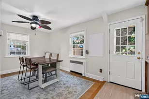 27 Grayson Pl, Teaneck Township, NJ 07666 - Photo 4