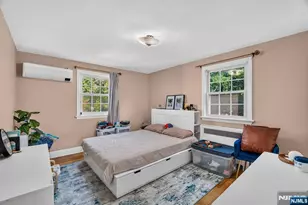 27 Grayson Pl, Teaneck Township, NJ 07666 - Photo 8