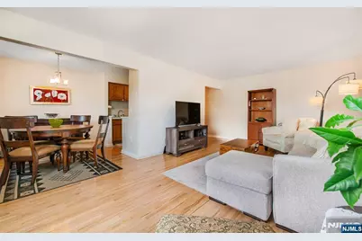 605 Grove Street E3 #E3, Clifton, NJ 07013 - Photo 4