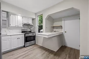 292 Claremont Ave 1st Floor, Jersey City, NJ 07305 - Photo 1