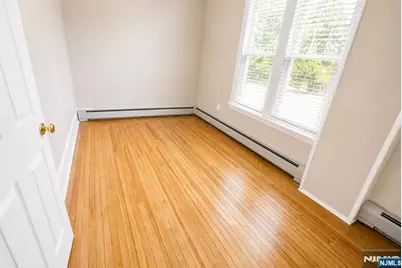 33 Maple Street, Allendale, NJ 07401 - Photo 10