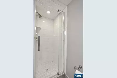 108-110 Passaic Avenue C-24 #C-24, Nutley, NJ 07110 - Photo 18