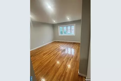 129 Sussex Street 1 #1, Harrison, NJ 07029 - Photo 2