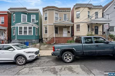 292 Claremont Avenue 2nd Floor #2nd floor, Jersey City, NJ 07305 - Photo 20