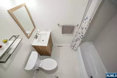 605 River Renaissance, East Rutherford, NJ 07073 - Photo 20